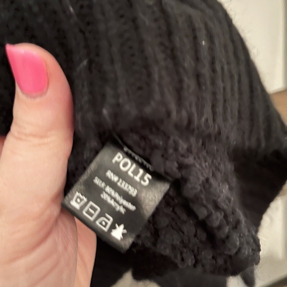 Snuggly Popcorn Sweater - Picture 4 of 5